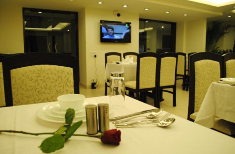 Hotel Forest Avenue - Best Luxury Hotel In Dehradun Exterior photo