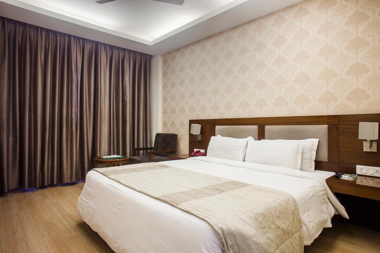 Hotel Forest Avenue - Best Luxury Hotel In Dehradun Exterior photo